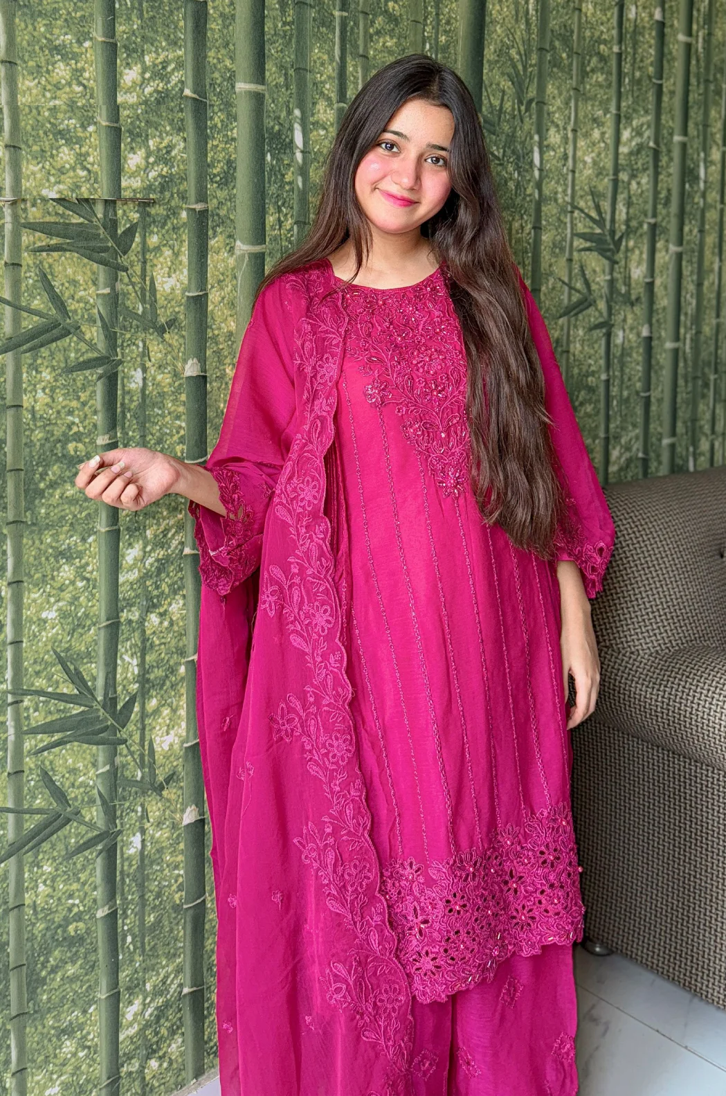 Anoushah-Shocking-Pink02